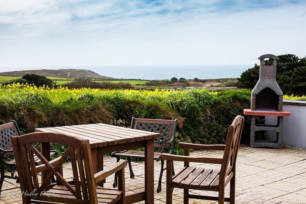 The Old Dairy, Land'S End, Sennen Apartment Exterior photo